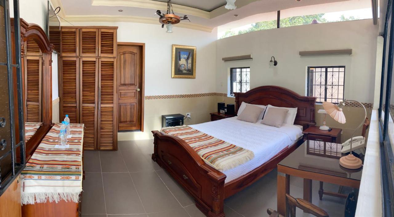 Hosteria Casa Silva Checa Exterior photo